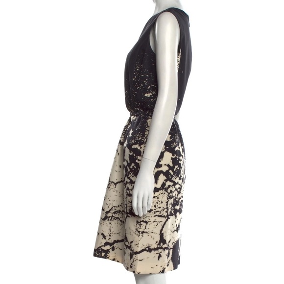 Oscar de la Renta black & cream belted silk sheath dress - size Large (L) - Picture 3 of 4